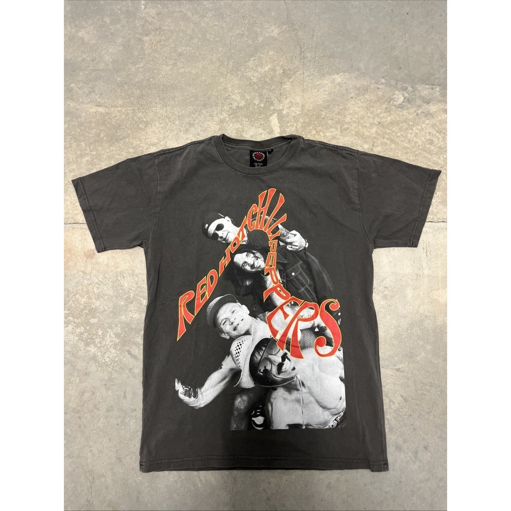 Red Hot Chili Peppers Unlimited Love World Tour 2022-2023 T-Shirt Size Small